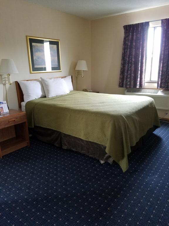 Knights Inn Mackinaw City Εξωτερικό φωτογραφία