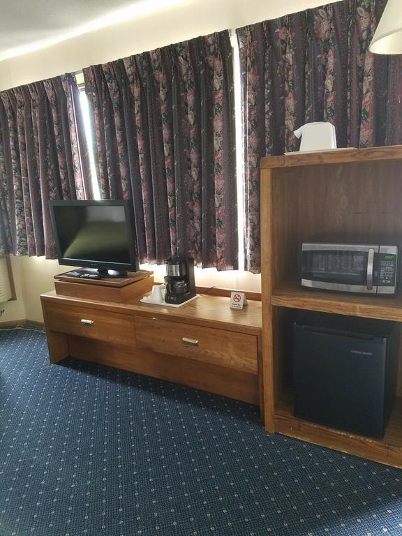 Knights Inn Mackinaw City Εξωτερικό φωτογραφία